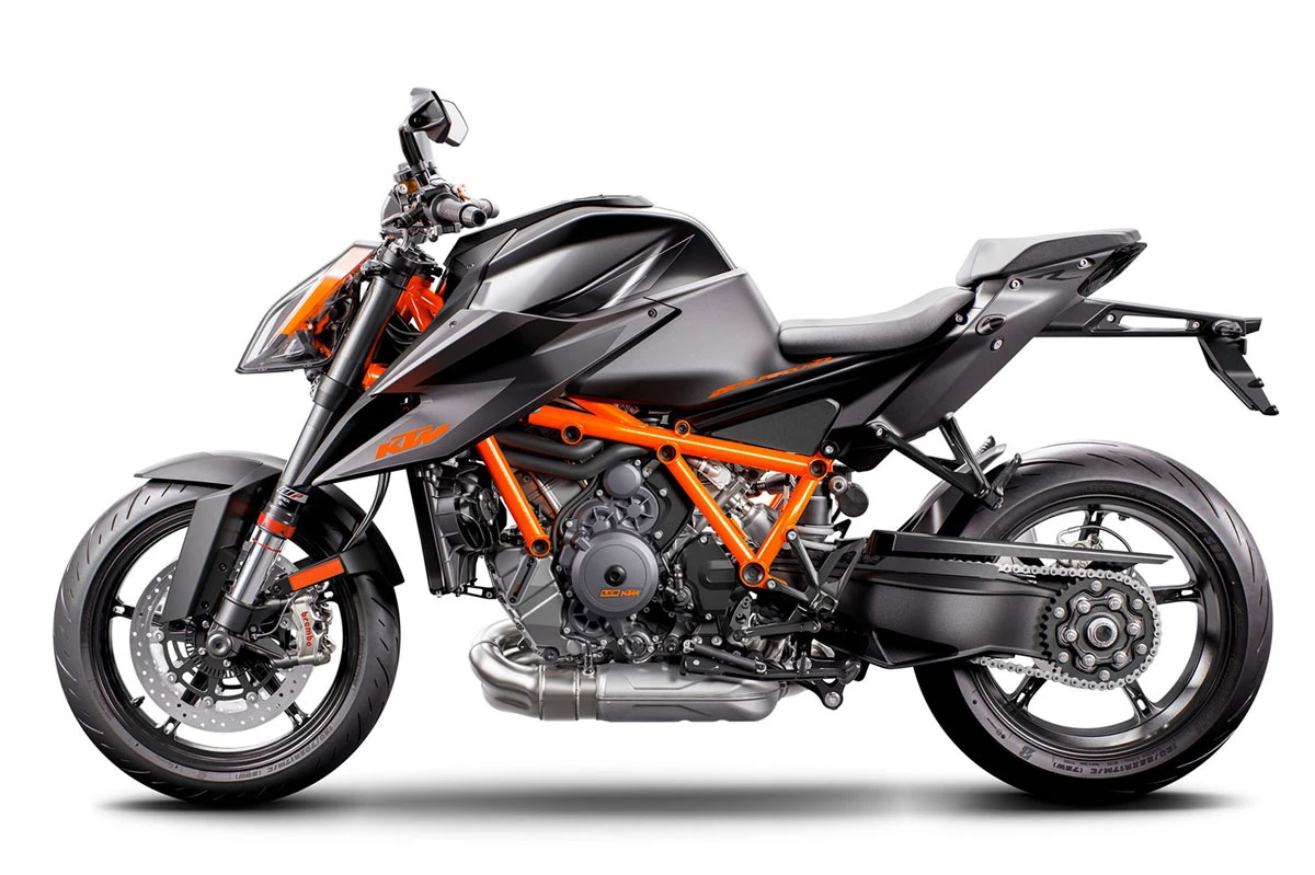 KTM 1290 Super Duke R 2020.