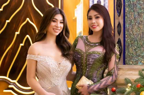 Thu Phương - Lý Hương hội ngộ nhưng nhan sắc cô con gái 18 tuổi mới gây chú ý nhất