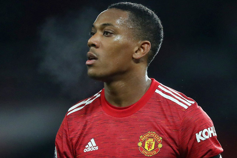 Thua PSG, CĐV MU trút giận lên Martial: 'Gã này thật vô dụng'