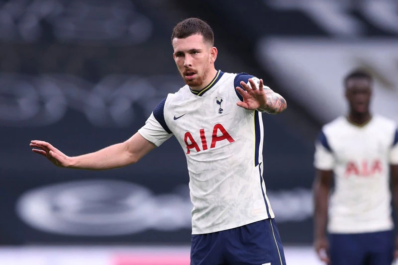 Tiền vệ: Pierre-Emile Hojbjerg (Tottenham).