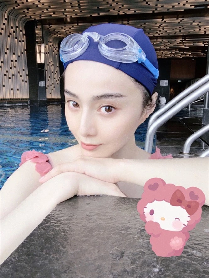 Đăng ảnh selfie ở bể bơi, Phạm Băng Băng gây 'sốt' vì quá trẻ ở tuổi 40 - ảnh 3