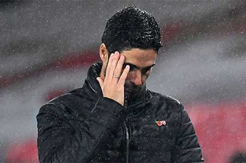 Phân tích: Arsenal đang 'đâm đầu vào chỗ chết' với Arteta