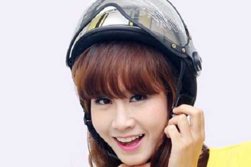 Cách chăm sóc tóc khi phải thường xuyên đội mũ bảo hiểm