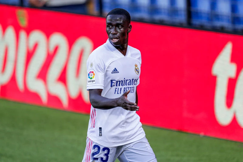 Hậu vệ trái: Ferland Mendy (Real Madrid).