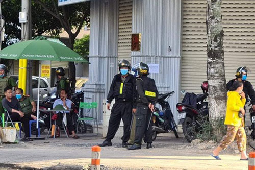 Đồng Nai: Hàng trăm công an khám xét 3 nhà thuốc tây lớn ở Biên Hòa