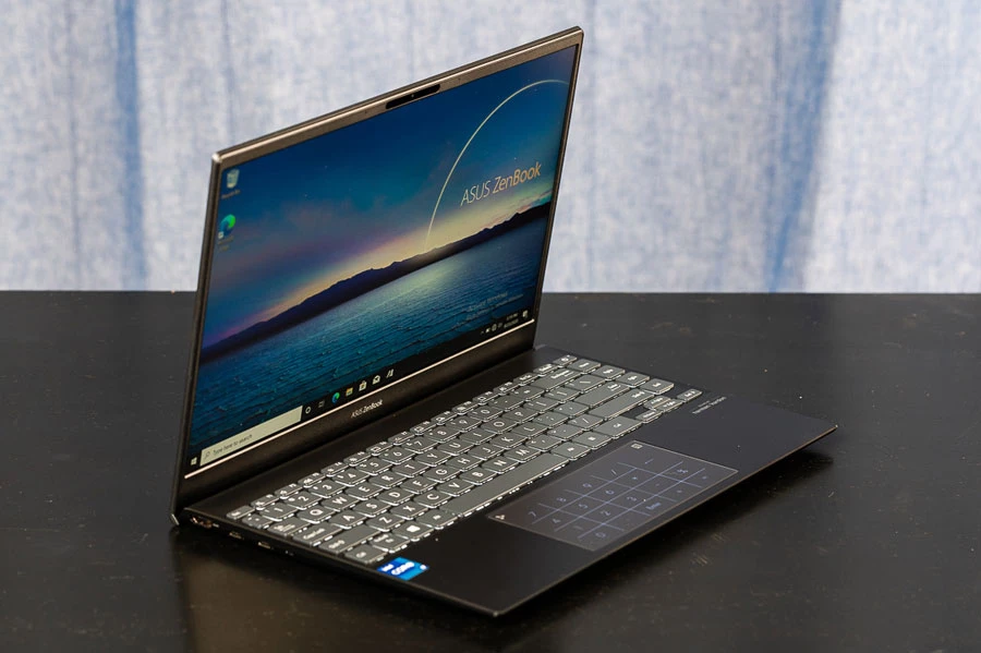 7. Asus ZenBook 13 UX325EA.