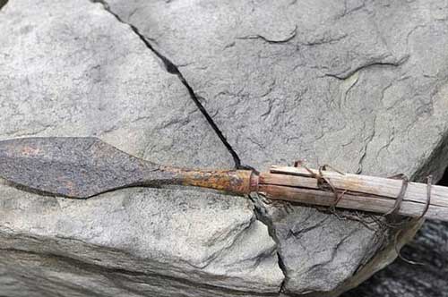 Nắng nóng, kho báu ma quái 6.000 năm tự hiện hình trên núi hoang