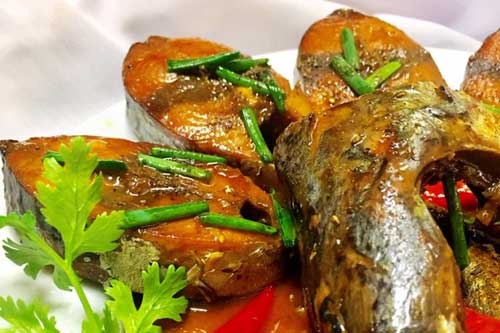 Bí quyết nấu món cá ngừ kho nước dừa thơm ngậy đưa cơm