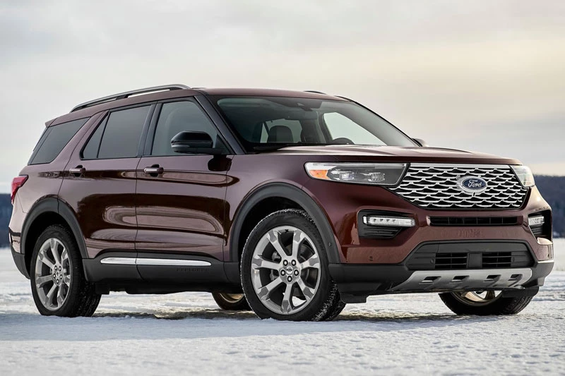 9. Ford Explorer (giá khởi điểm: 32.675 USD).