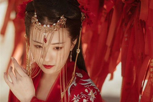 Tân nương mất tích bí ẩn kéo theo hàng loạt cái chết