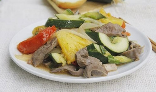 Cách làm tim lợn xào chua ngọt ngon khó cưỡng cho bữa cơm cuối tuần