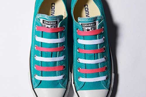 Cách thắt dây giày siêu nhanh và đẹp