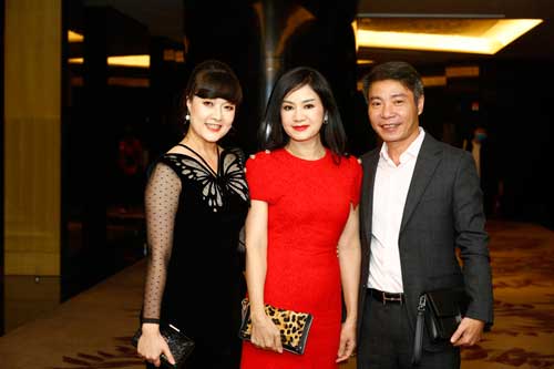 Ngỡ ngàng nhan sắc nữ diễn viên 51 tuổi đóng vai mẹ Hồng Diễm qua ảnh chưa chỉnh sửa: Dìm hàng thê thảm "đàn em" đứng chung khuôn hình