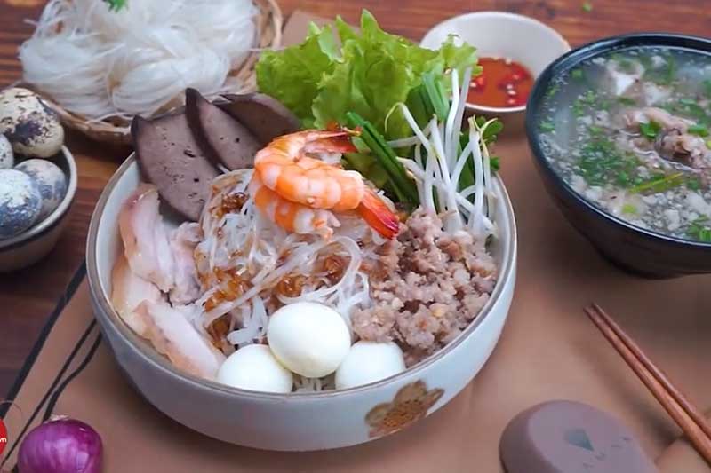 Cách nấu hủ tiếu khô Nam Vang ngon chuẩn vị 