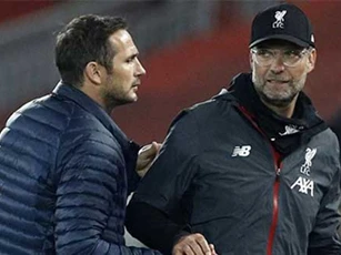 Klopp thừa nhận Chelsea là ứng cử viên số 1 cho ngôi vô địch Premier League mùa này