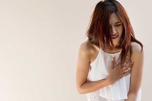 5 dấu hiệu cảnh báo bạn gặp vấn đề về tim, cần đi khám bác sĩ ngay nhé