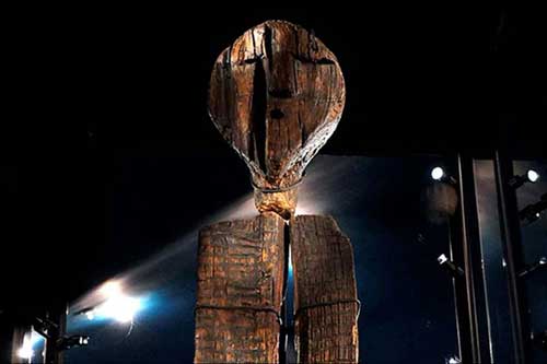 Bí ẩn thông điệp “Thần tượng” 7 mặt 11.000 năm tuổi