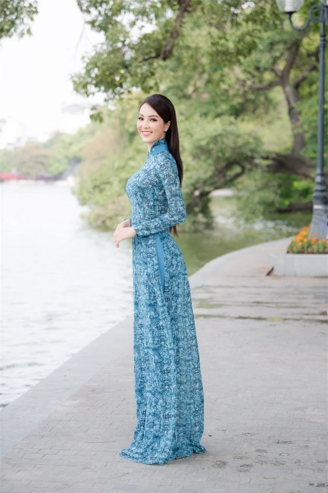 Á hậu Thụy Vân: Nhiều người hỏi tôi về nhan sắc Hoa hậu Đỗ Thị Hà - 5