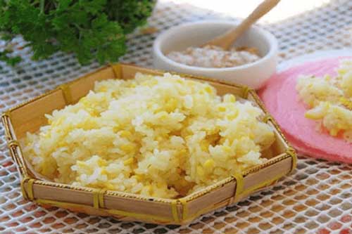 Cách nấu xôi đậu xanh nước cốt dừa dẻo thơm cho bữa sáng chắc bụng