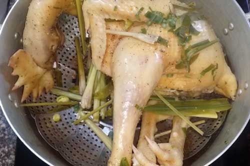 Cách làm gà hấp bia tuyệt ngon để thưởng thức cuối tuần