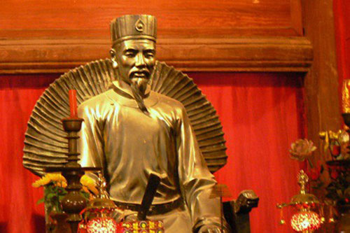 Thầy giáo Việt có 3 học trò từ nông dân thành đế vương