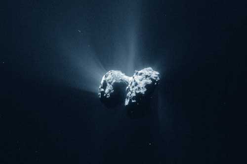 Phát hiện 'vật liệu sự sống' trên vật thể lạ tỏa cực quang màu tím