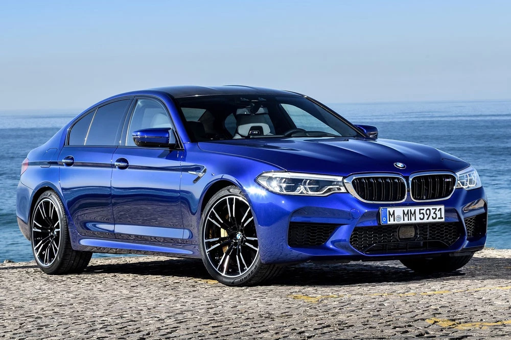 3. BMW M5.