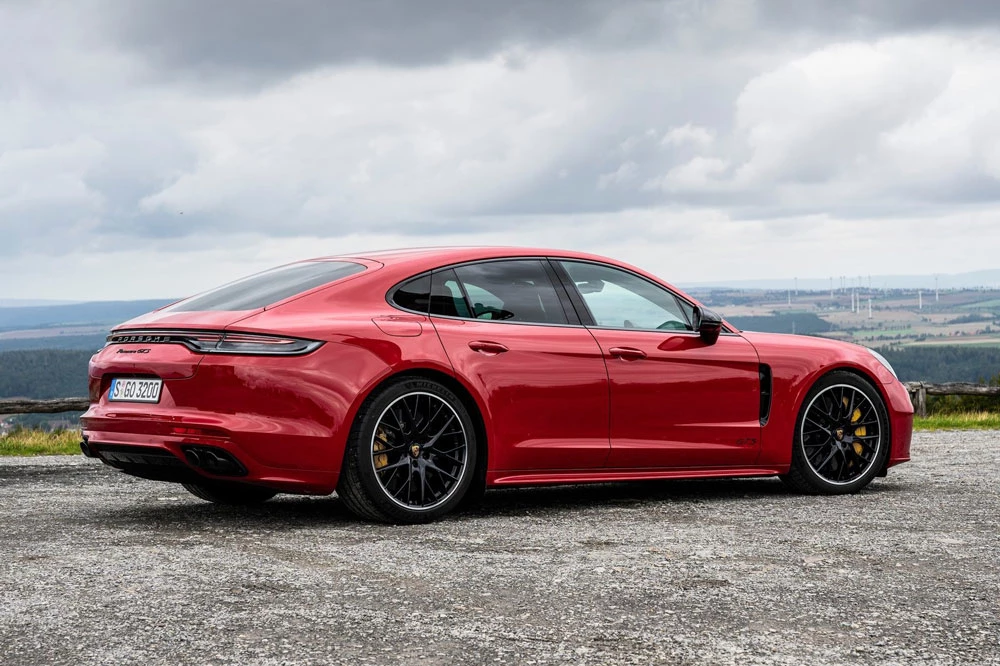 4. Porsche Panamera GTS.