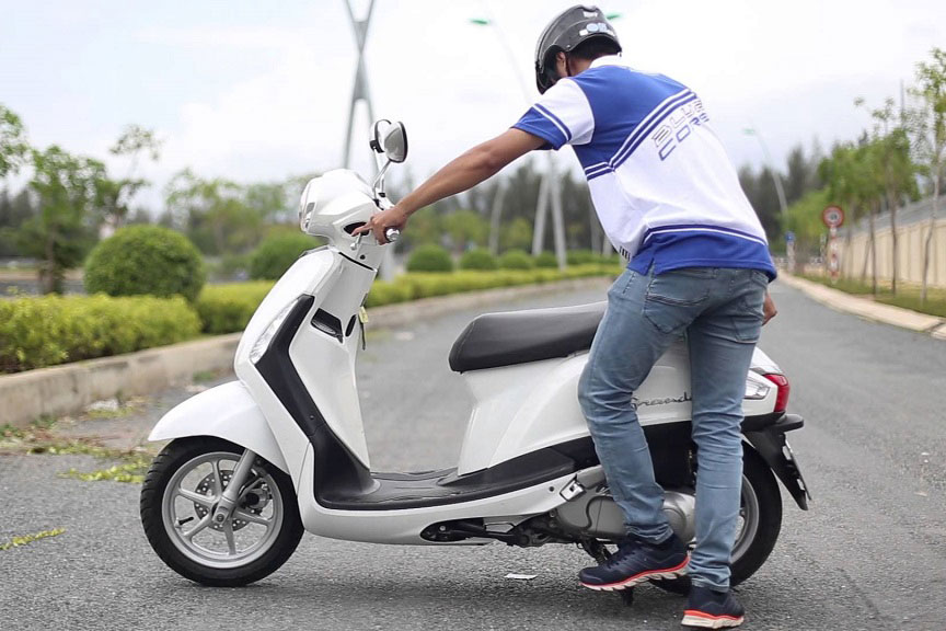 Cách khắc phục hiện tượng khó khởi động xe máy khi trời lạnh