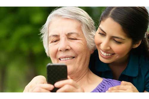 Tại sao mùi cơ thể thay đổi khi già đi?