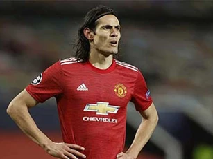 M.U vào cuộc 'cứu' Cavani thoát án treo giò