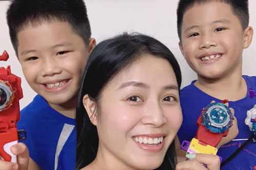 BTV Nguyễn Hoàng Linh tiết lộ cặp song sinh có người yêu từ thời mẫu giáo, hai bạn gái đều tên giống nhau