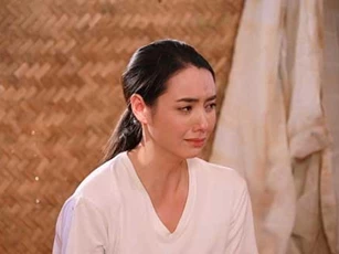 Đang lúc khó khăn nhất, tôi không ngờ lại nhận được cuộc điện thoại của sếp và một tin nhắn từ ngân hàng