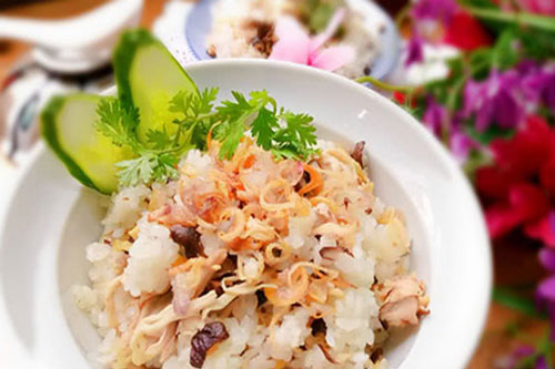 Cách nấu xôi gà nấm thơm ngon cho bữa sáng chắc bụng