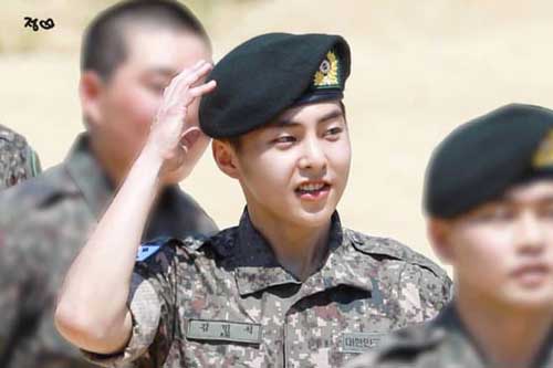 Xiumin của EXO chính thức xuất ngũ