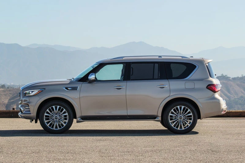 Infiniti QX80.