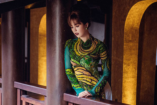 Ngọc Trinh hóa minh tinh thời xưa