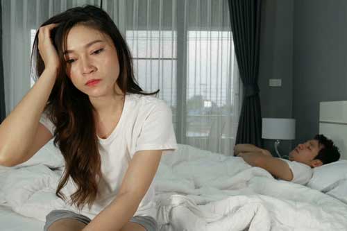 Mấy ngày nay thấy bố chồng chạy vạy tiền nong khắp nơi, tôi rất muốn nói cho ông biết một bí mật nhưng sợ điều đó sẽ khiến gia đình tan nát