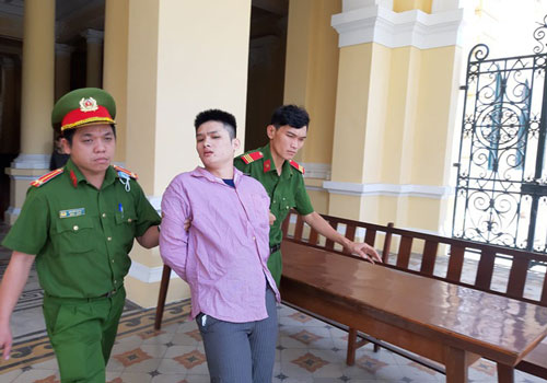 TPHCM: Người cha xin tha chết cho kẻ giết con mình