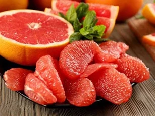 Người uống nhiều rượu cần biết 9 loại quả giải độc tố cho gan