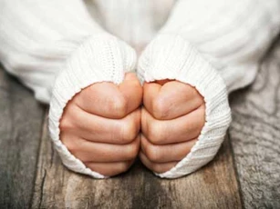 Thường xuyên thấy tay chân lạnh cóng, cẩn trọng với 5 căn bệnh nguy hiểm