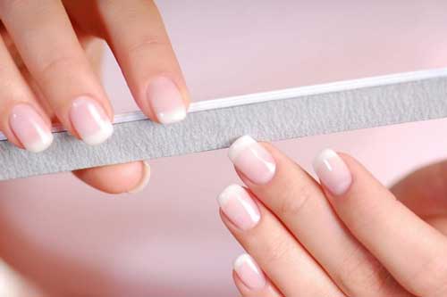 Bí quyết giữ sơn móng tay bền màu, không trầy xước