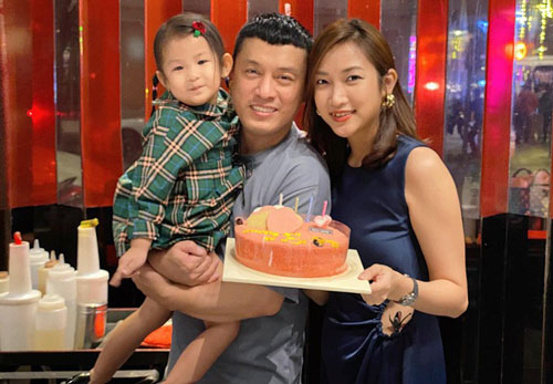 Vợ chồng Lam Trường kỷ niệm 7 năm ngày cưới