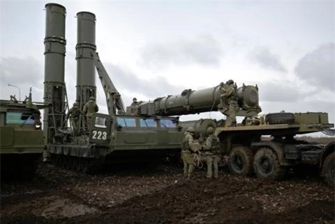 Nga dieu S-300V4 den Kuril