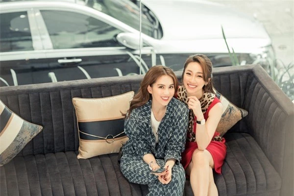 Tình bạn hơn 12 năm của Ngọc Trinh và bạn gái diễn viên Chi Bảo