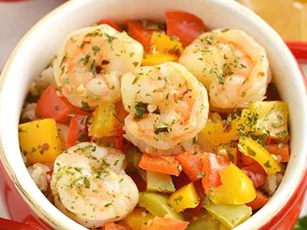 Món tôm xào ớt chuông đầy đủ dinh dưỡng đổi vị cho cả nhà