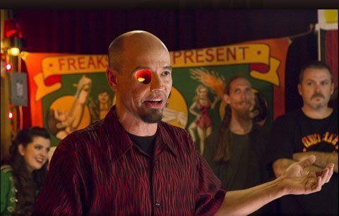 Chuyện về “dị nhân” sống với nửa khuôn mặt