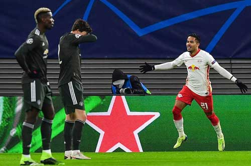 M.U mất những gì khi bị loại khỏi Champions League?