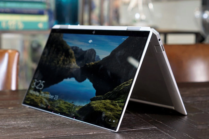 6. HP Spectre x360 2019.