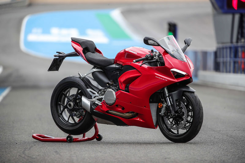 Ngắm Ducati Panigale V2 giá 615 triệu đồng tại Việt Nam
